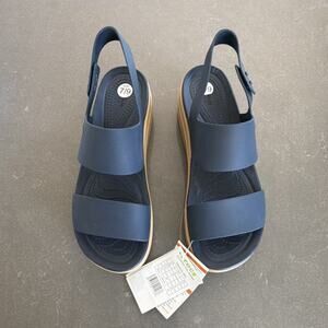 Crocs Women’s Navy/ beige Platform Sandals Open Toe Ankle Strap Rubber US 9
